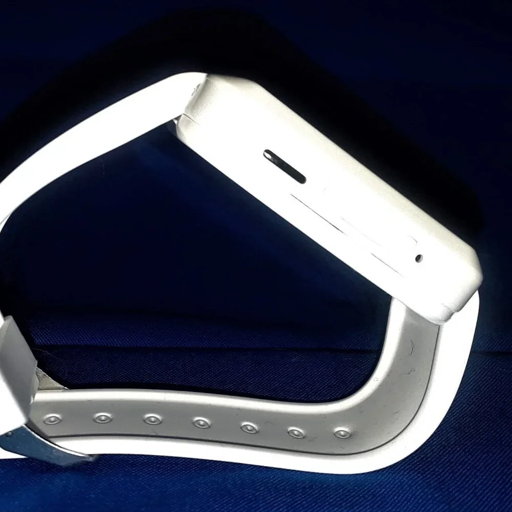 BRAND NEW SMART WATCH - White - Comes in a box.